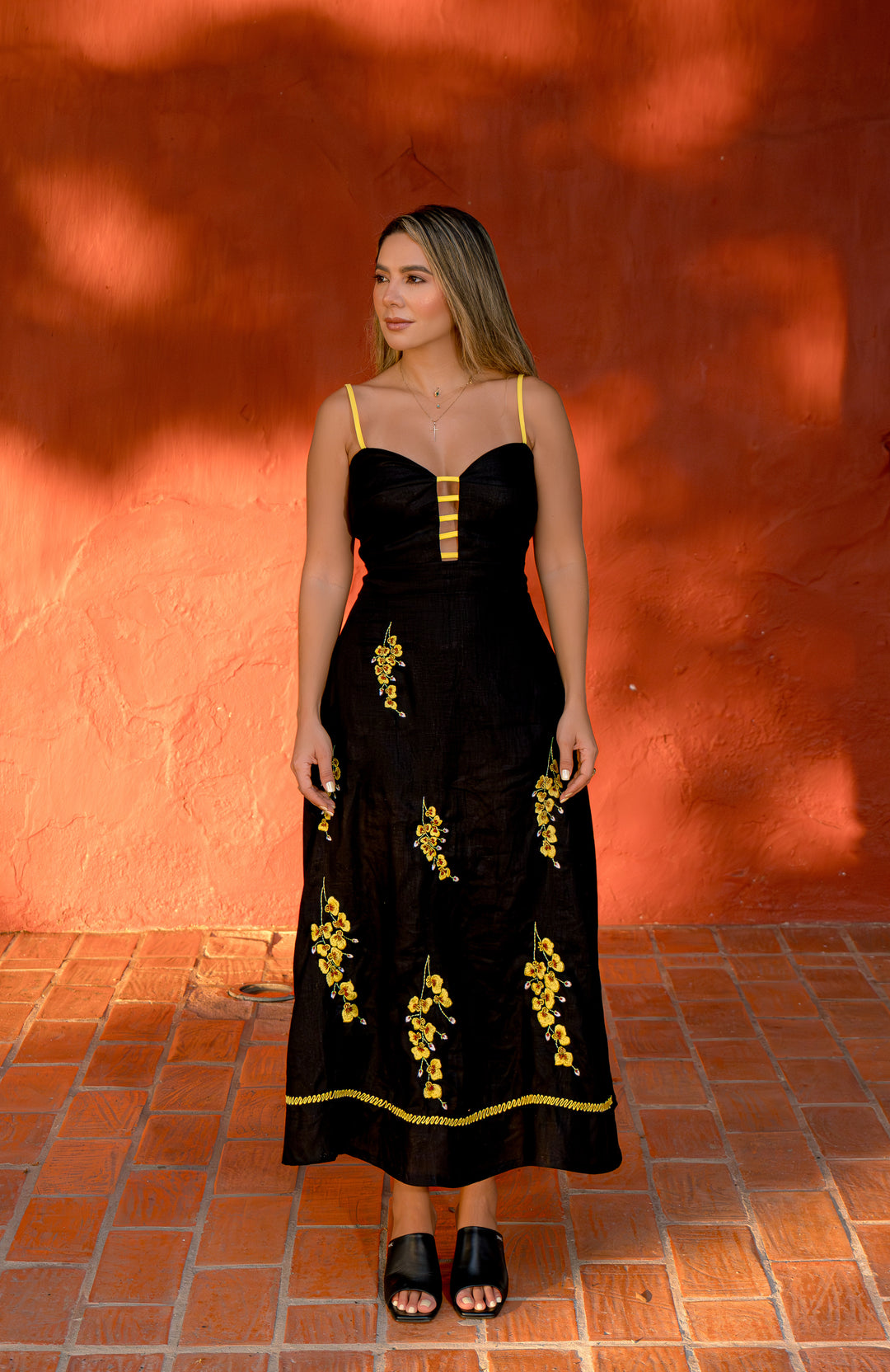 LA MARQUESA DRESS